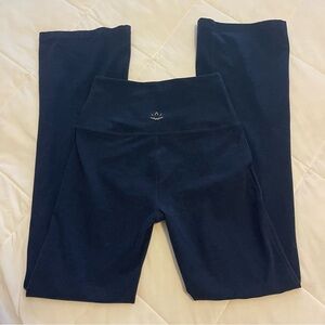 Beyond Yoga space dye flares